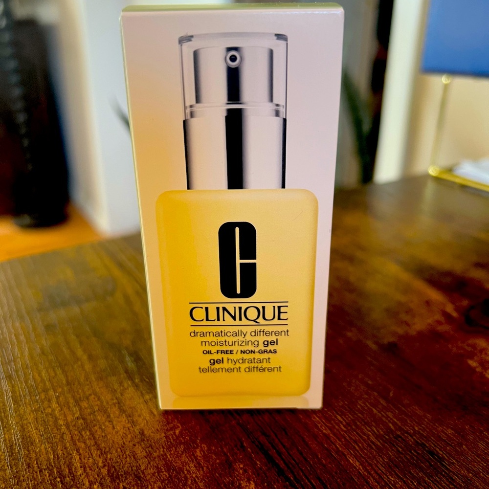 Clinique Dramatically Different Moisturizing Gel 4.2 oz